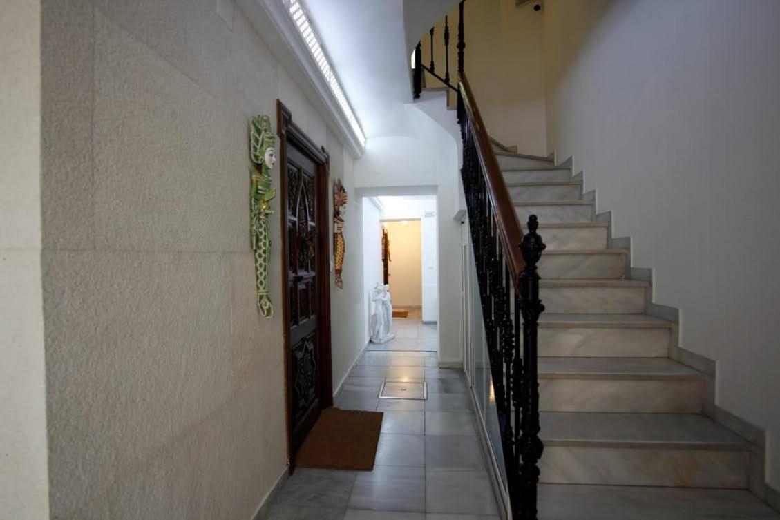 Terraza Tailandia Apartment Sevilla Bagian luar foto